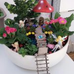Mini Jardín Mediano con suculentas y diseño artesanal.